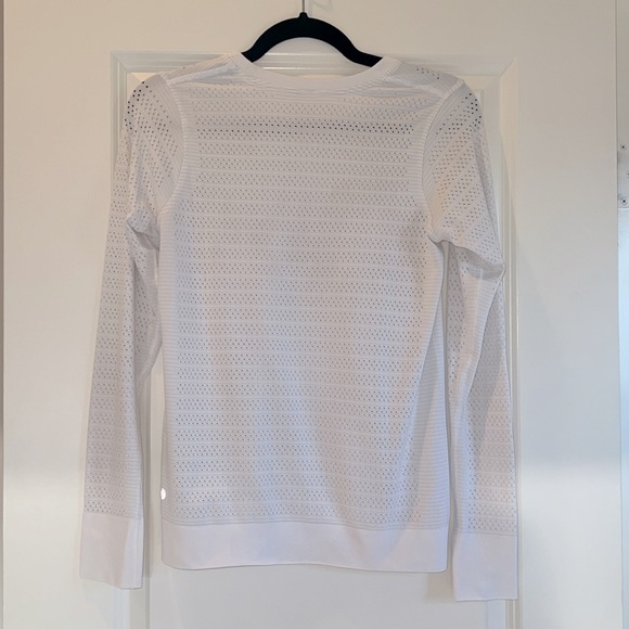 2134. Lululemon Breeze By Long Sleeve *Squad - Picture 2 of 3